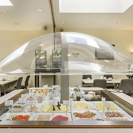 Garner - Messe By Ihg אסן