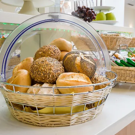 فندق Garner - Messe By Ihg 3*