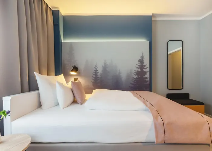 Garner - Messe By Ihg מלון 3*