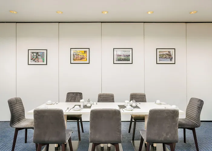 Garner - Messe By Ihg Essen